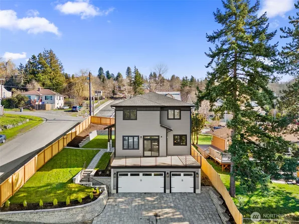 437 Hazel Avenue N, Kent, WA 98030