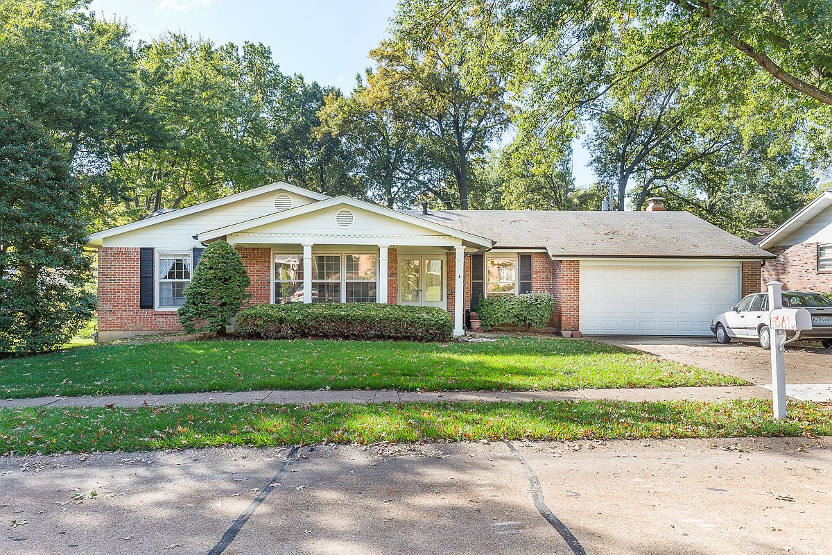 11716 Arboroak Dr, Saint Louis, MO 63126 Zillow