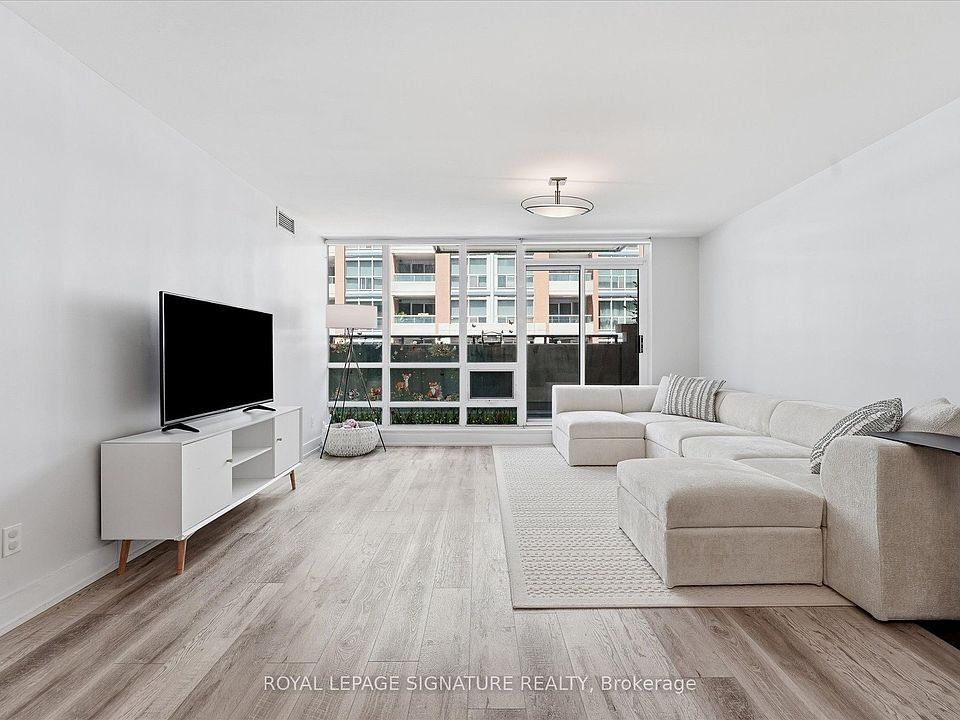 1st image of 263 Wellington St W #301
