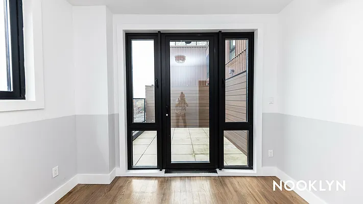 Rented by Nooklyn NYC LLC | media 132