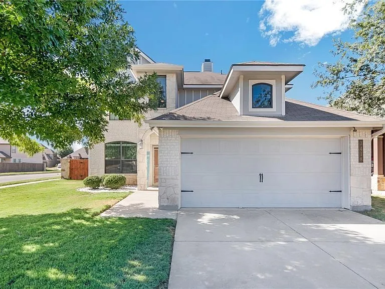 3418 Castleton Dr — Photo 1