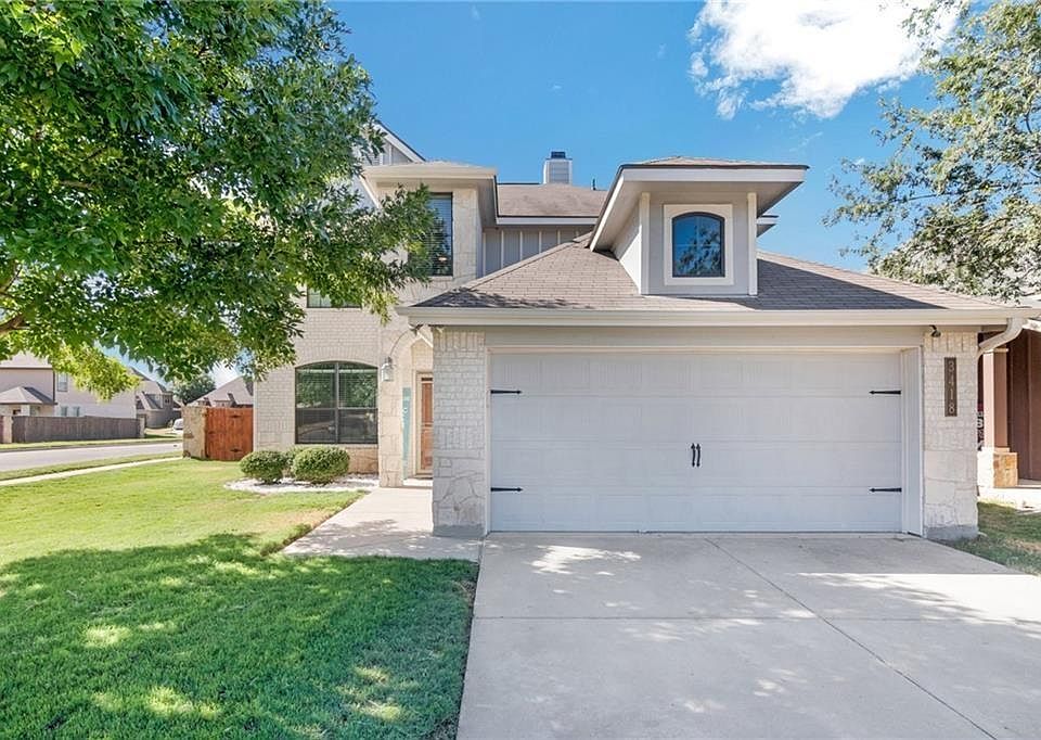 1st image of 3418 Castleton Dr