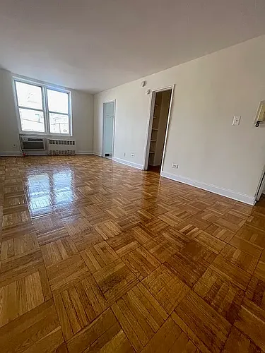 1730 E 14th St #5M Photo 1