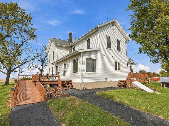 5th image of 7482 N Hodgin Rd