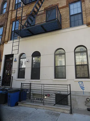 Rented by Rennit Inc. | media 45