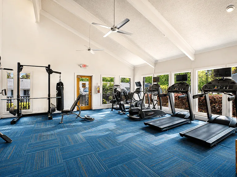 Waters Edge Apartments — Photo 13