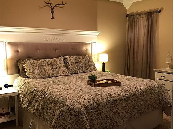 2nd image of 501 Dogwood South Ln