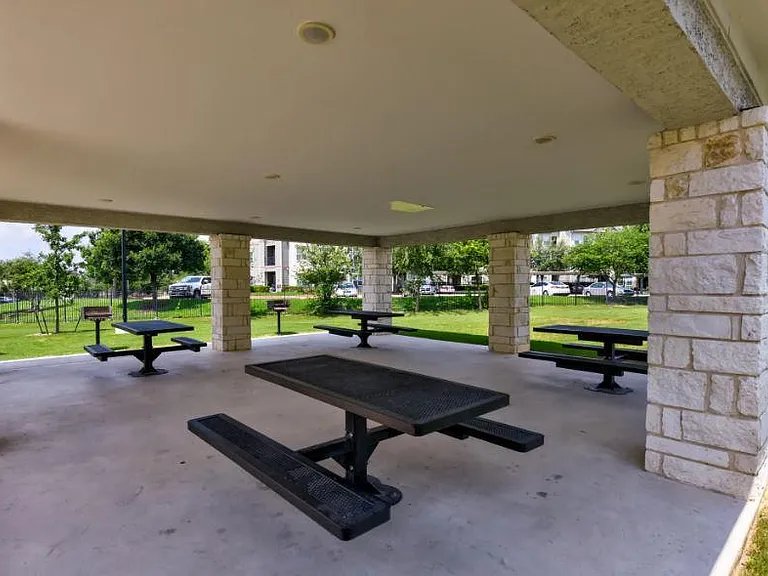 Picnic and grilling pavilion
