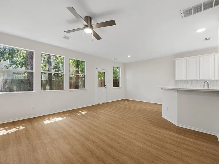 17602 Bering Bridge Ln — Photo 5