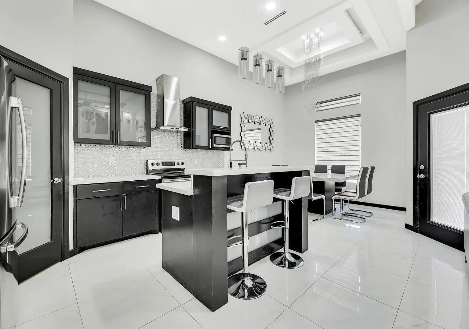 Spacious 3 Bedroom Home In Hidalgo! — Photo 4