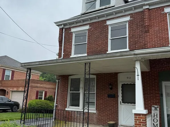 912 Locust St, Columbia, PA 17512