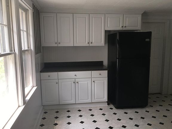 2nd image of 232 Columbus Ave Floor 2