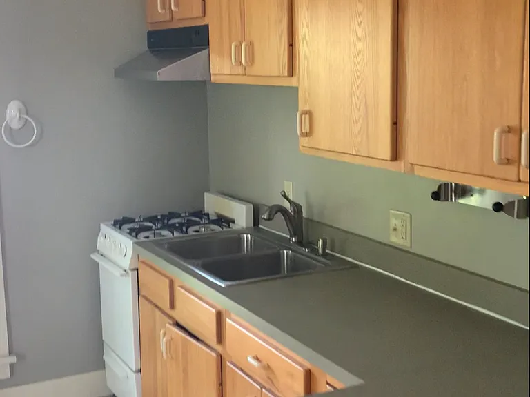 116 Lake St — Photo 3