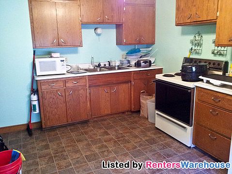 2nd image of 1487 Etna St