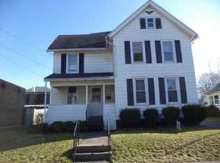 32 Pulaski St, Auburn, NY 13021