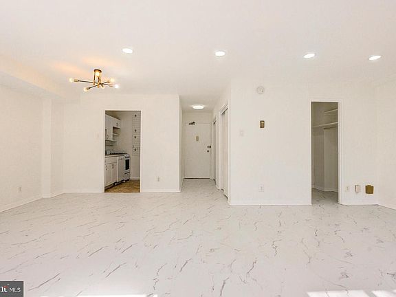 4th image of 1900 Lyttonsville Rd APT 110