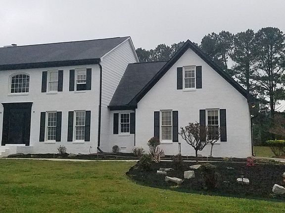 2nd image of 145 Hanover Cir