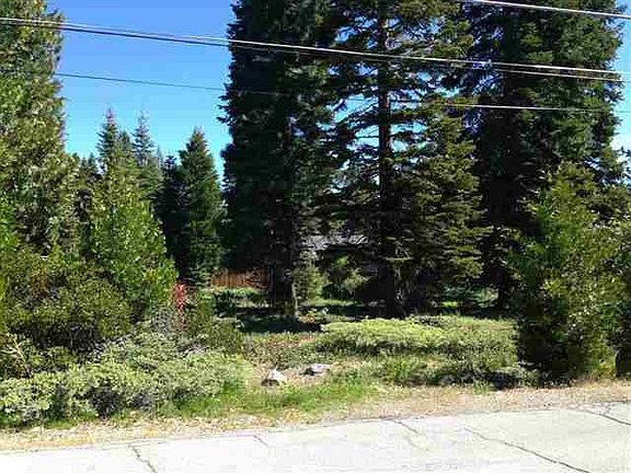 3rd image of 3613 Evergreen Cir