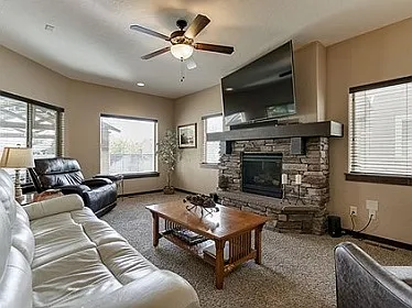 2556 W Sorbonne Dr — Photo 4
