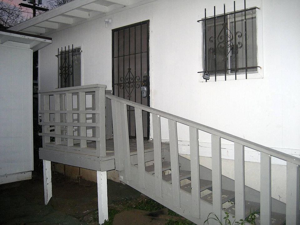 1st image of 2176 Newton Ave