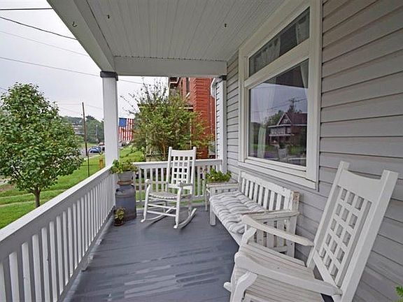 3rd image of 4441 Ashland Ave