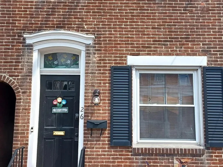 26 S Chestnut St — Photo 1