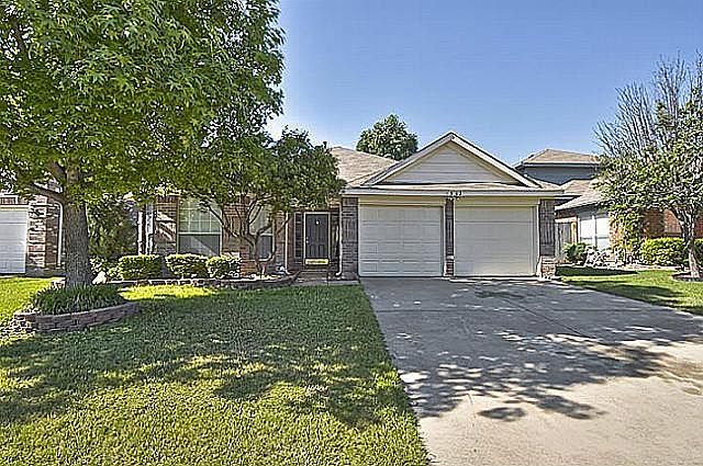 1st image of 1362 Honeysuckle Ln