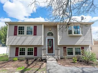 118 Indian Trl, Maybrook, NY 12543