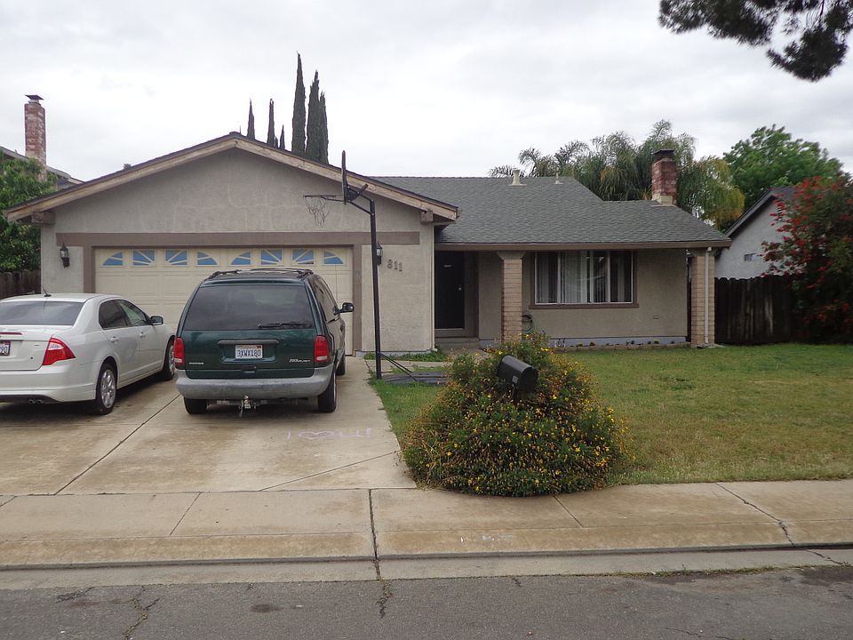 1st image of 811 Amaretto Dr