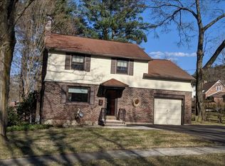 301 Edgewood Rd, Vestal, NY 13850