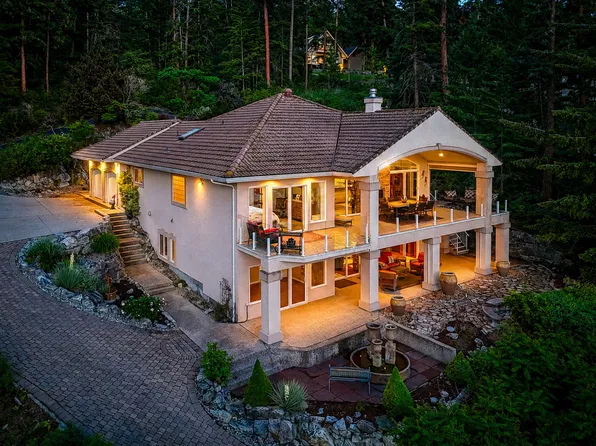 6650 Finch Rd, Lake Country, BC V4V 1M9