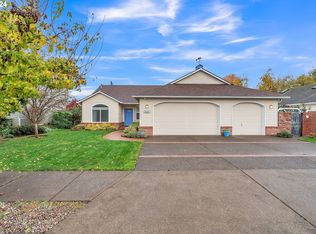 20226 Meriwether Dr, Oregon City, OR 97045