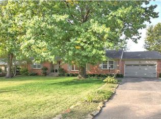 4550 S Columbia Pl, Tulsa, OK 74105