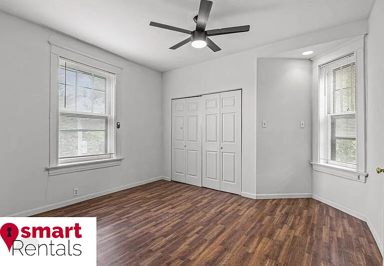 1722 Waverly Pl — Photo 29