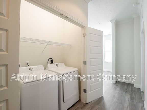 4th image of 109 S Boyd St #311