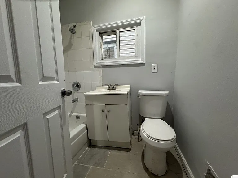 107 Grant Ave #1 — Photo 6