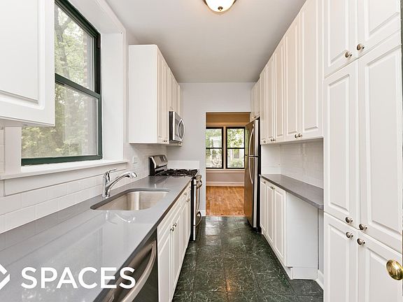 2nd image of 1148 W Lill Ave #Unt1
