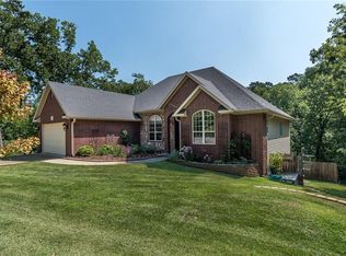 10 March Ln, Bella Vista, AR 72714