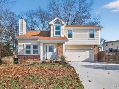 2 Walnut Creek Ct, Saint Charles, MO, 63304