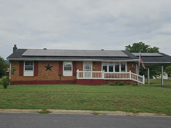 2606 Macon St, Salem, VA 24153