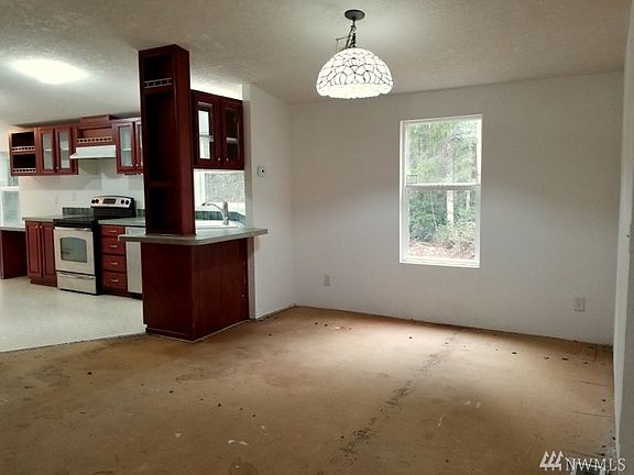 5th image of 11616 176th Ave NW
