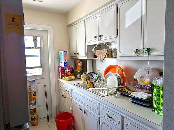 3rd image of 2115 NE 42nd Court #208N