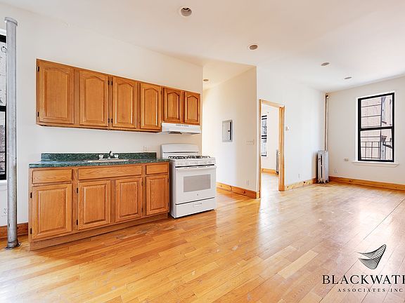 3rd image of 509 W 170th St APT 34