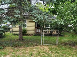 1429 E Decamp St, Burton, MI 48529