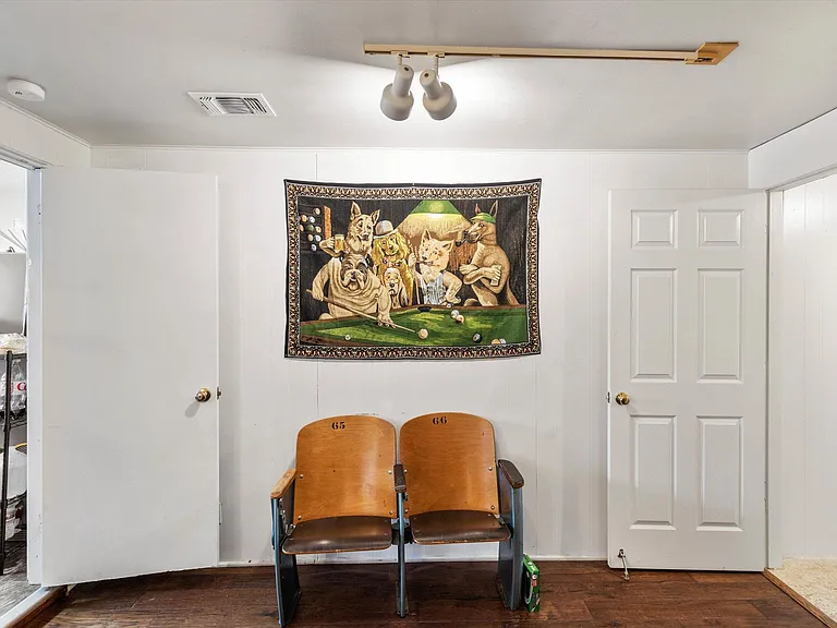 3508 W Biddison St — Photo 23