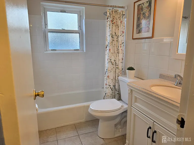 18 Judson St #1A — Photo 15