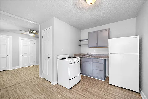 3116 Avenue L Photo 1