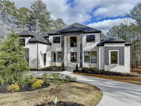 4090 Sandy Lake Dr, Lithonia, GA 30038