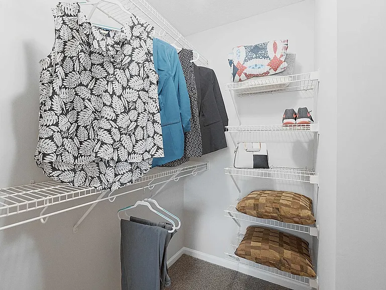 Walk-in Closet