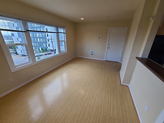 2nd image of 1545 Fawcett Ave #O6